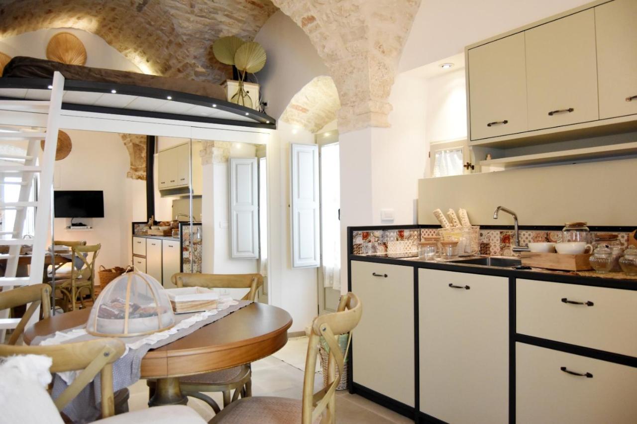 Alcova Cellini Hotel Cisternino Buitenkant foto
