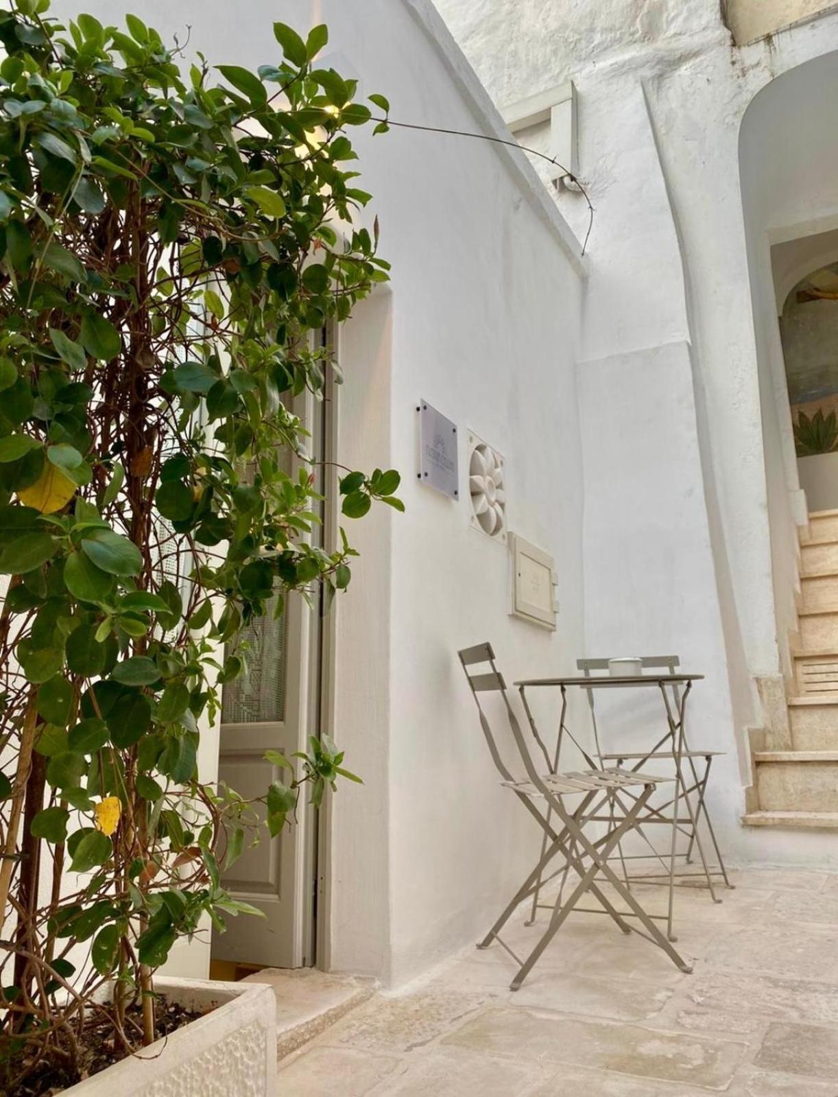 Alcova Cellini Hotel Cisternino Buitenkant foto