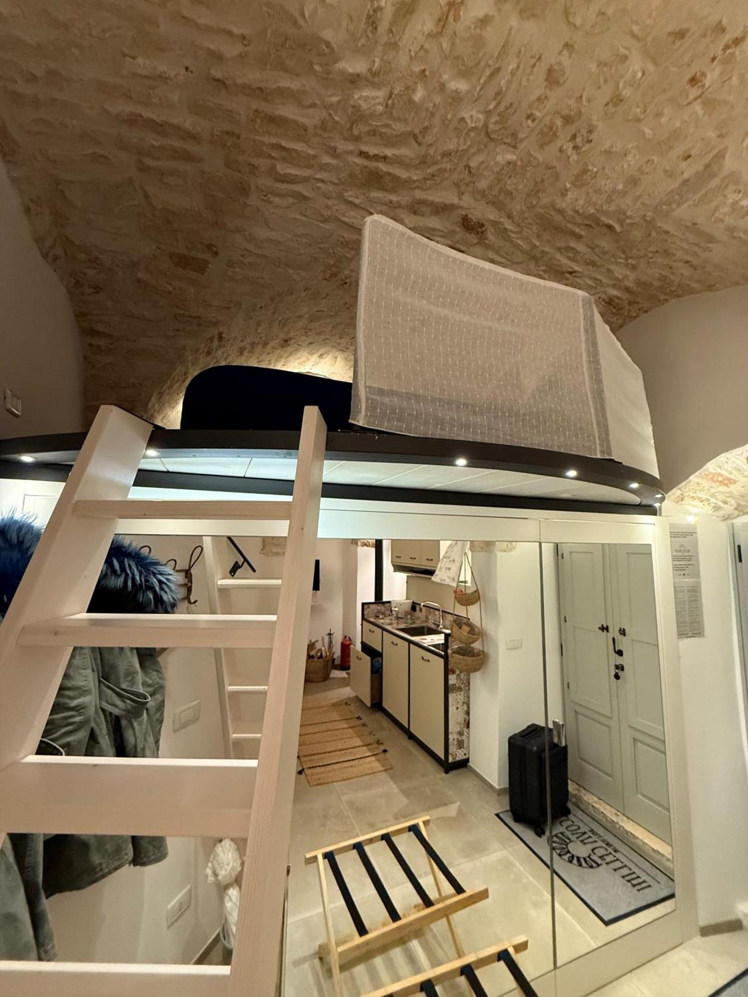 Alcova Cellini Hotel Cisternino Buitenkant foto